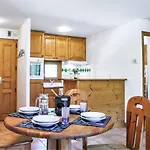 公寓 Les Capucins By Interhome